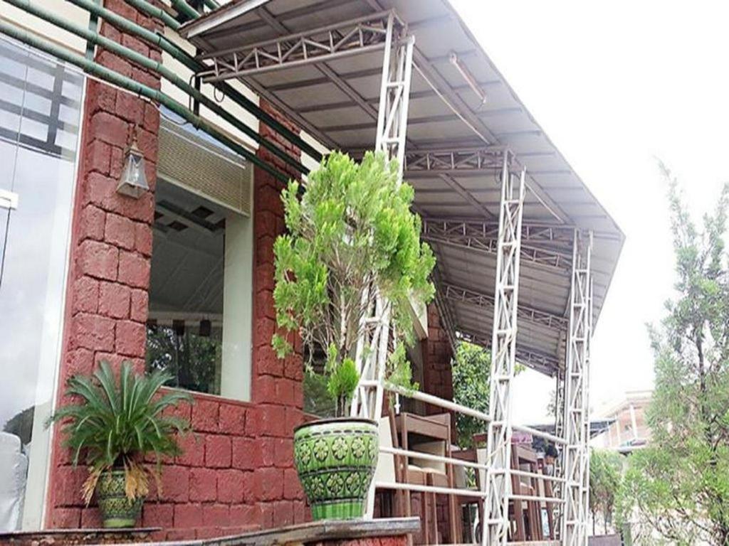 Kinmun Bawga Theiddhi Hotel מראה חיצוני תמונה