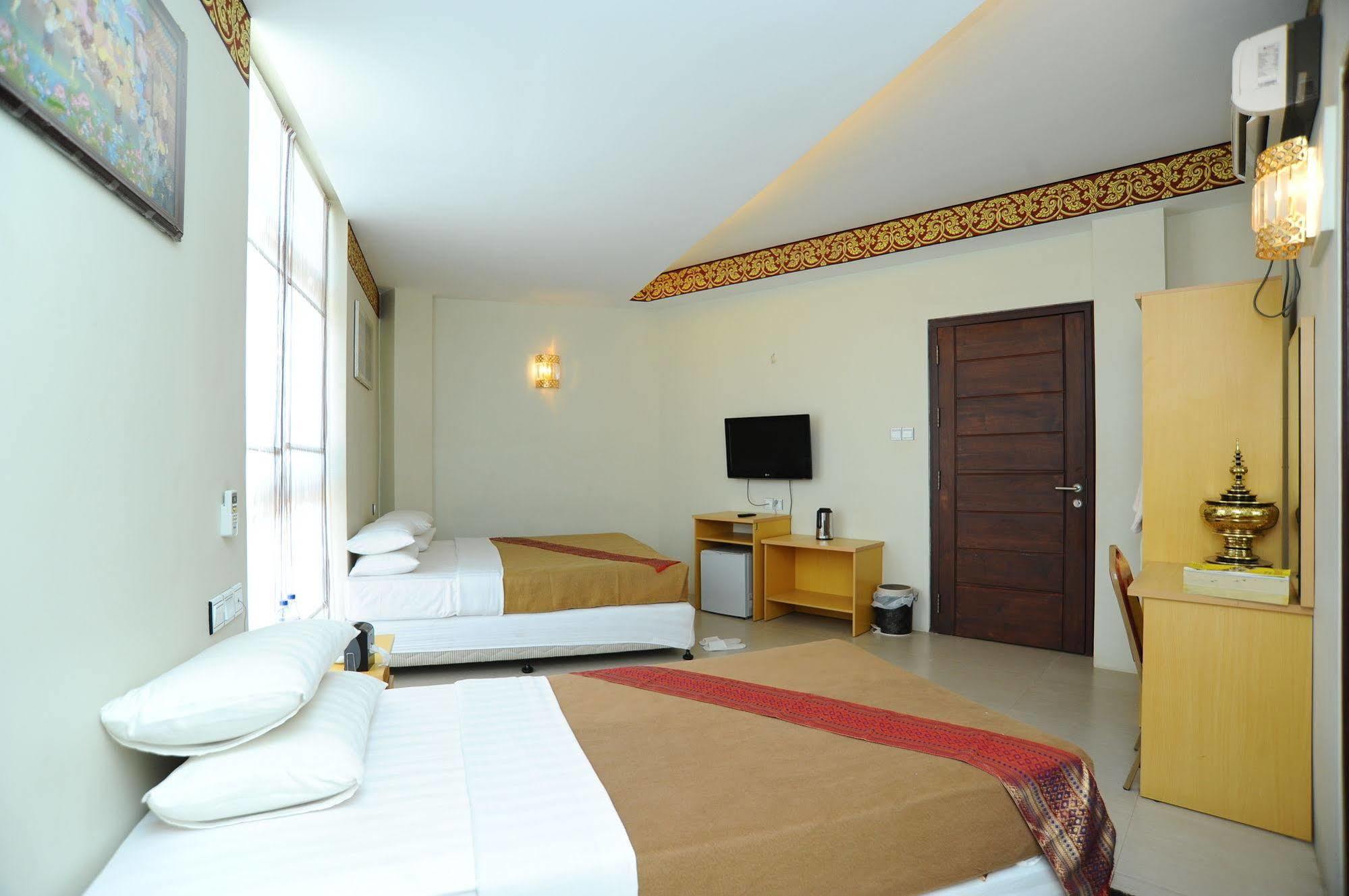 Kinmun Bawga Theiddhi Hotel מראה חיצוני תמונה